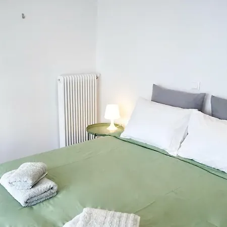 Warm & Cozy Studio In Apartmán Atény