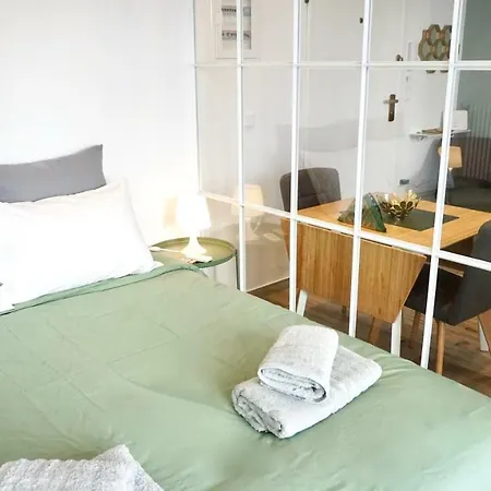 Warm & Cozy Studio In * Atény